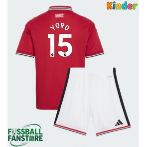 Manchester United Leny Yoro #15 Replik Heimtrikot Kinder 2026-27 Kurzarm (+ Kurze Hosen)